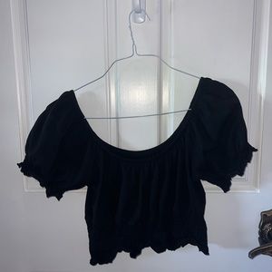black puff sleeve top